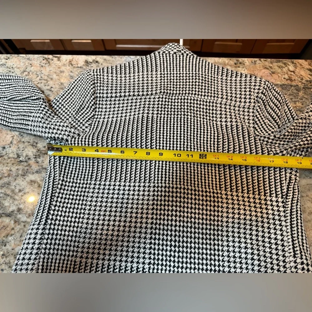 Calvin Klein Open Front Black & White Houndstooth Jacket. Size Small. EUC - Picture 9 of 11